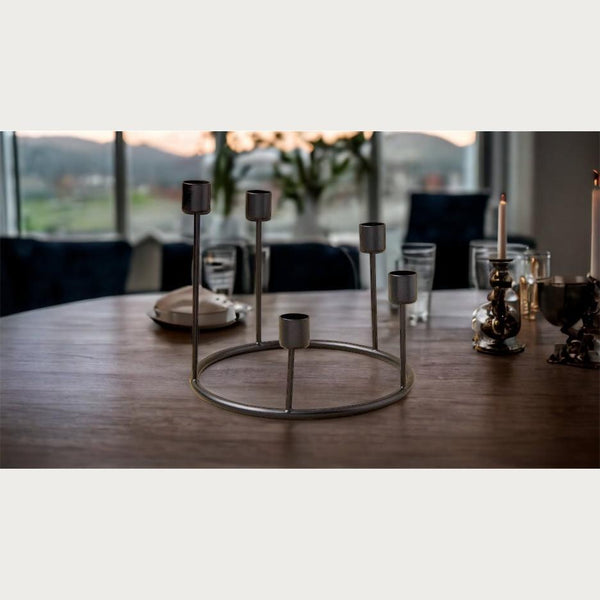 Tristan Black Candlestick Wreath, Small