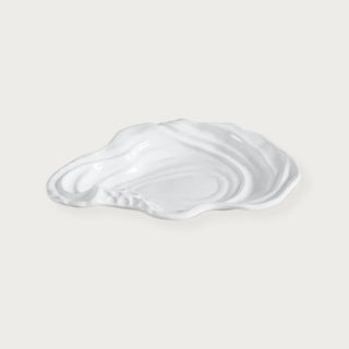The Oyster Bowl in luxury melamine is designed for everyday enjoyment, and this bowl is ideally suited for indoor and outdoor entertainment. Third & Main, Home Decor, Spring Decor, Summer decor, Everyday Decor, Beach Decor, Contemporary Decor, Modern Farmhouse Decor, Beach House Decor