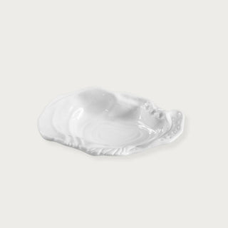 The Oyster Bowl in luxury melamine is designed for everyday enjoyment, and this bowl is ideally suited for indoor and outdoor entertainment. Third & Main, Home Decor, Spring Decor, Summer decor, Everyday Decor, Beach Decor, Contemporary Decor, Modern Farmhouse Decor, Beach House Decor