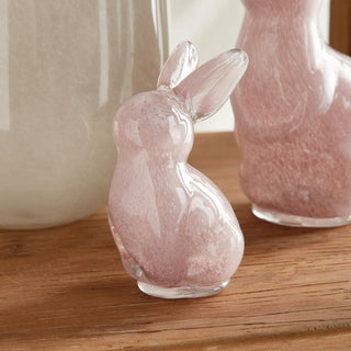 The Daisy Mae pink glass bunny sculpture, small size, individual view