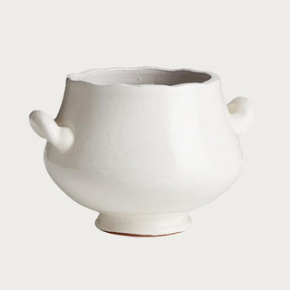 The Wellon footed cachepot, small size, white ceramic with scalloped rim and curved handles